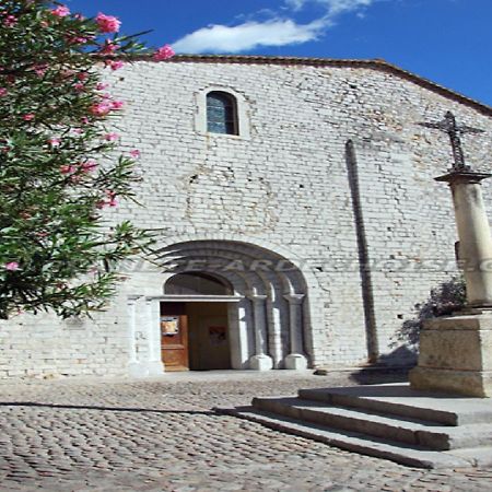 Residence De Tourisme Domaine De Janus Ruoms Bagian luar foto